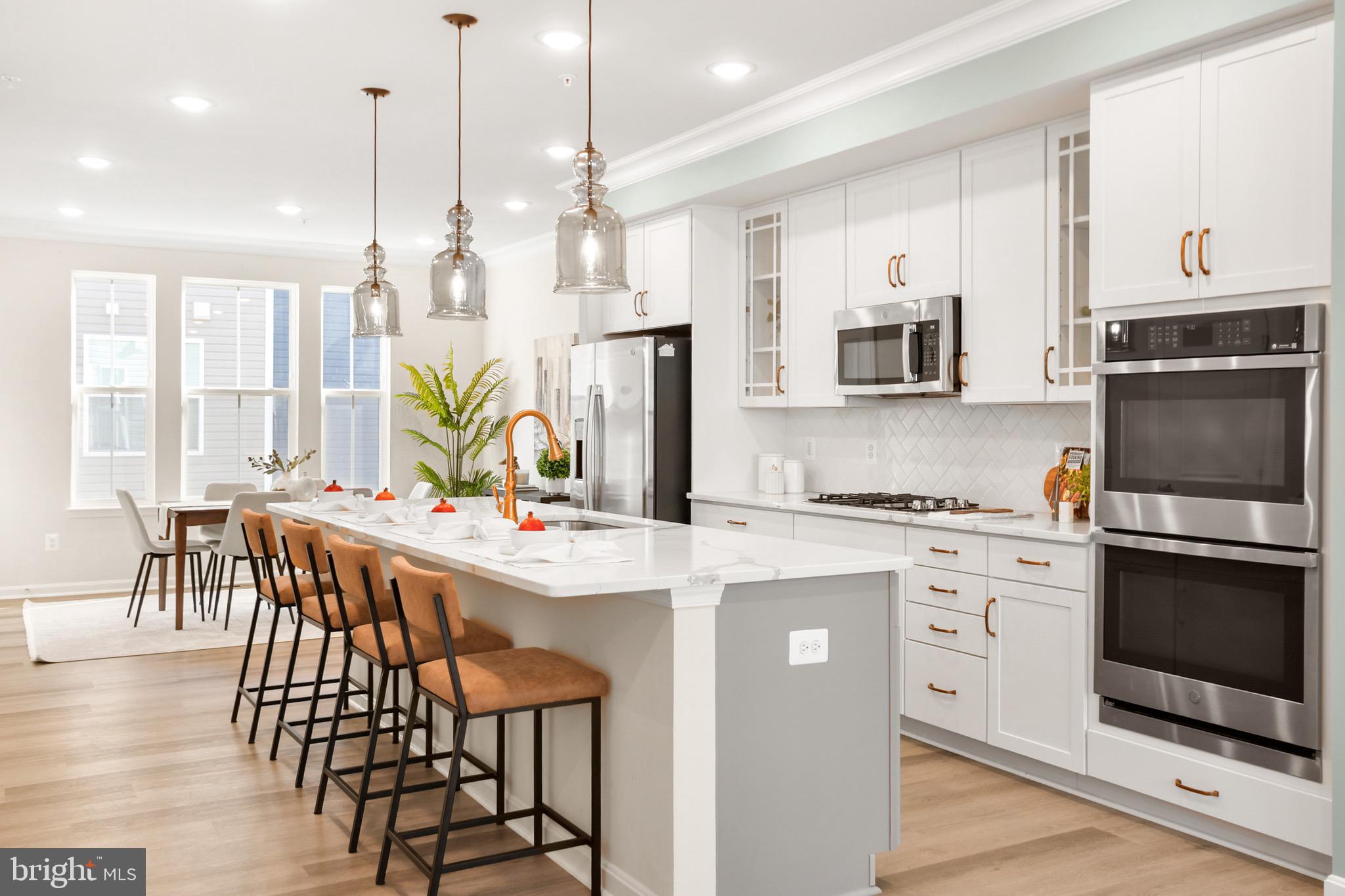 TOWNS AT MARKET COMMONS - Residential