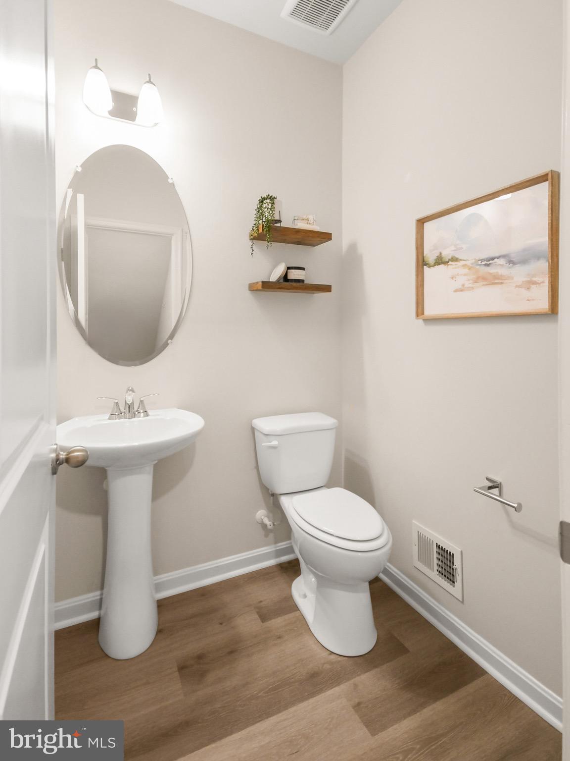 TOWNS AT MARKET COMMONS - Residential