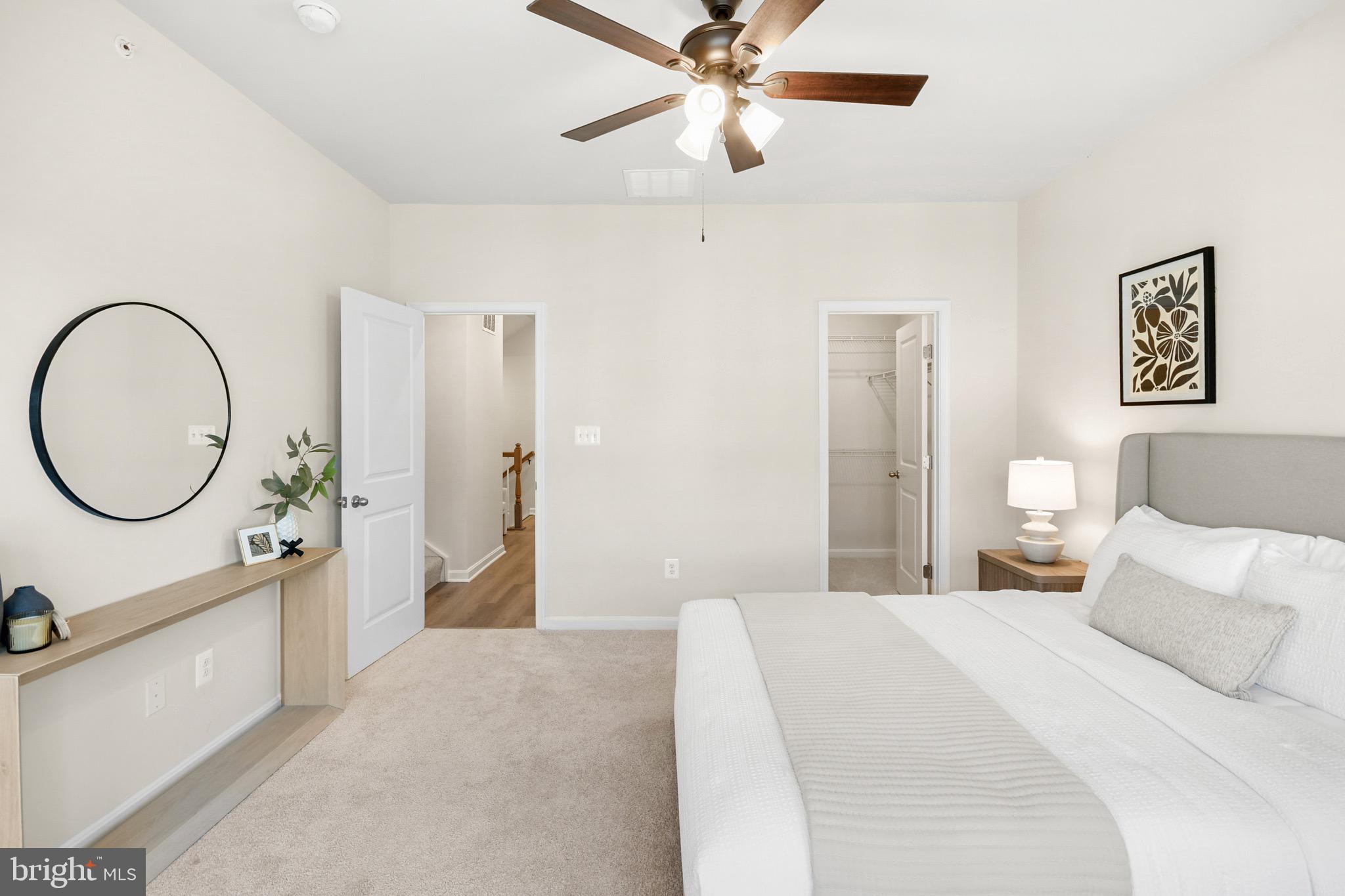 TOWNS AT MARKET COMMONS - Residential