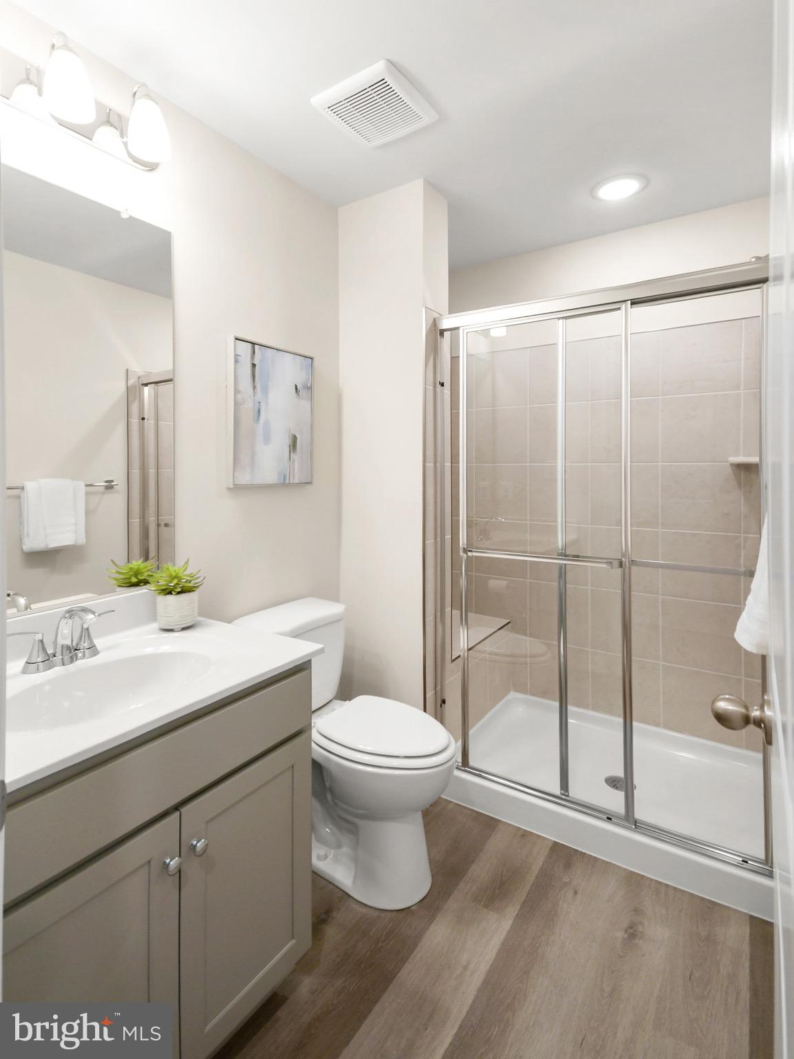 TOWNS AT MARKET COMMONS - Residential