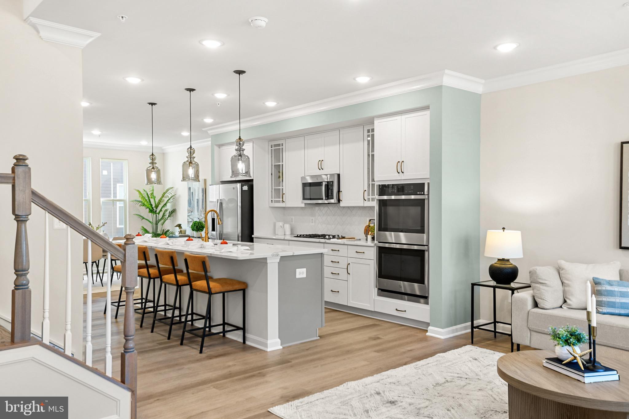 TOWNS AT MARKET COMMONS - Residential