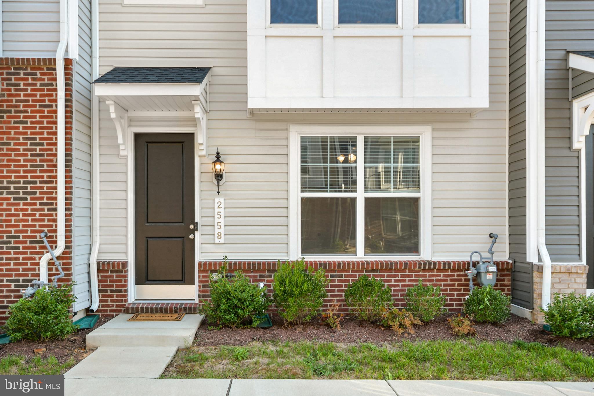 TOWNS AT MARKET COMMONS - Residential