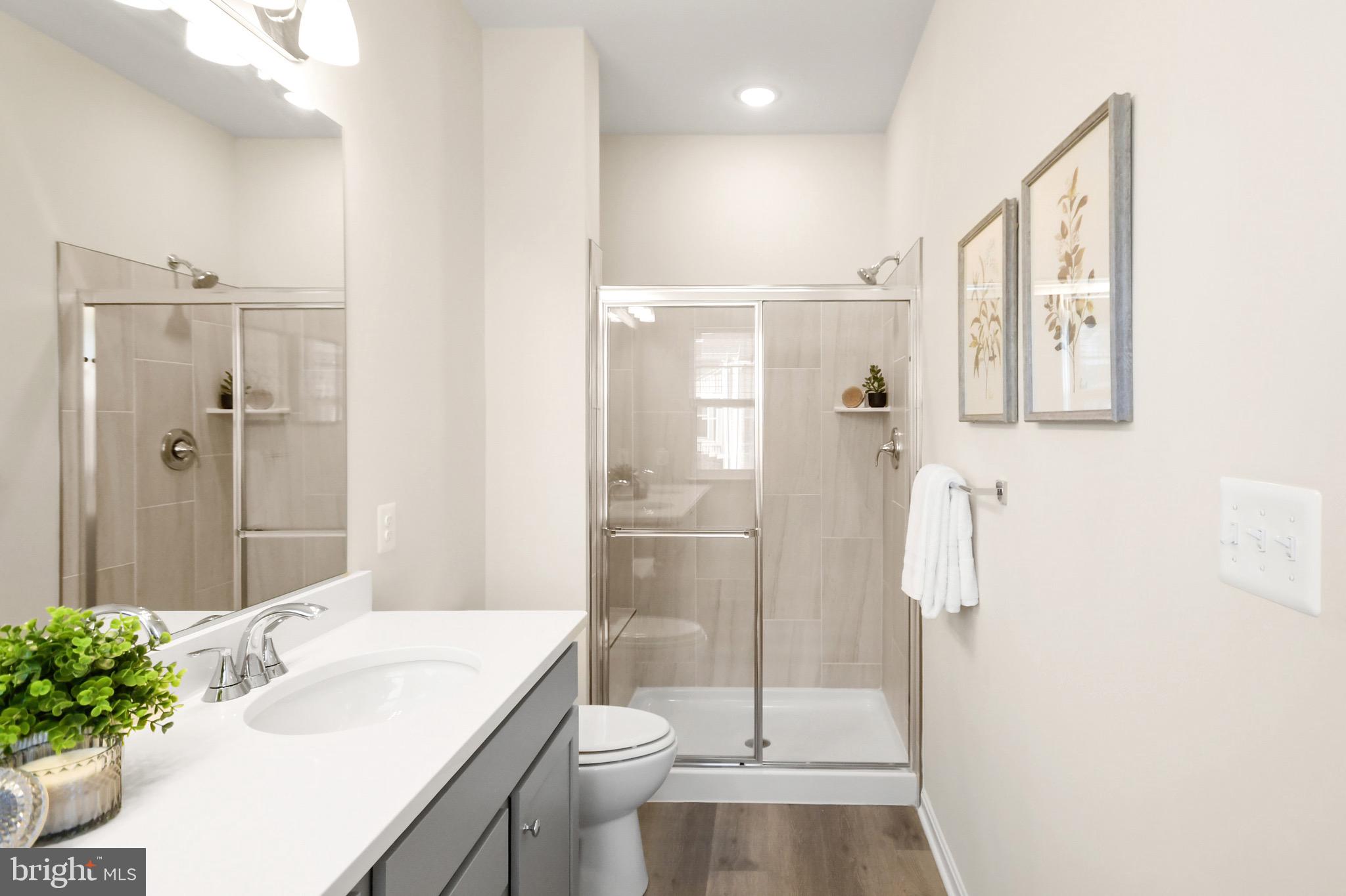 TOWNS AT MARKET COMMONS - Residential