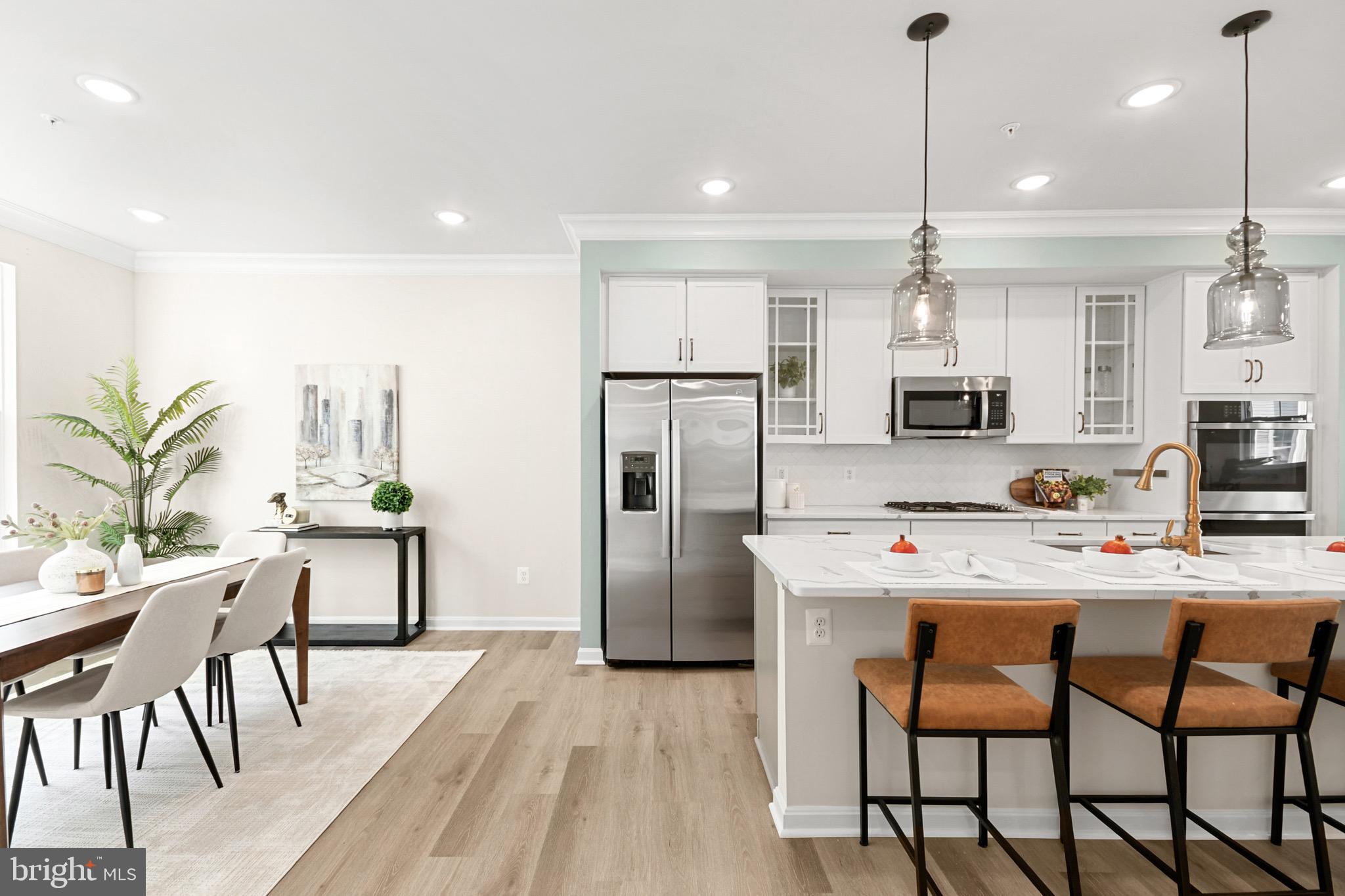 TOWNS AT MARKET COMMONS - Residential