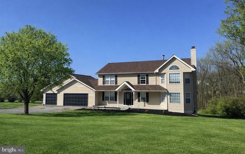 1013 W BRIDGE STREET SPRING CITY PA 19475