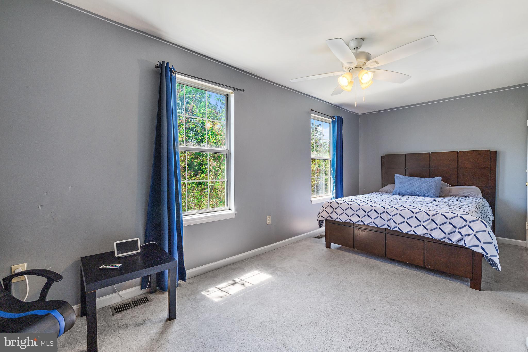 ROBIN MEADOWS - Residential