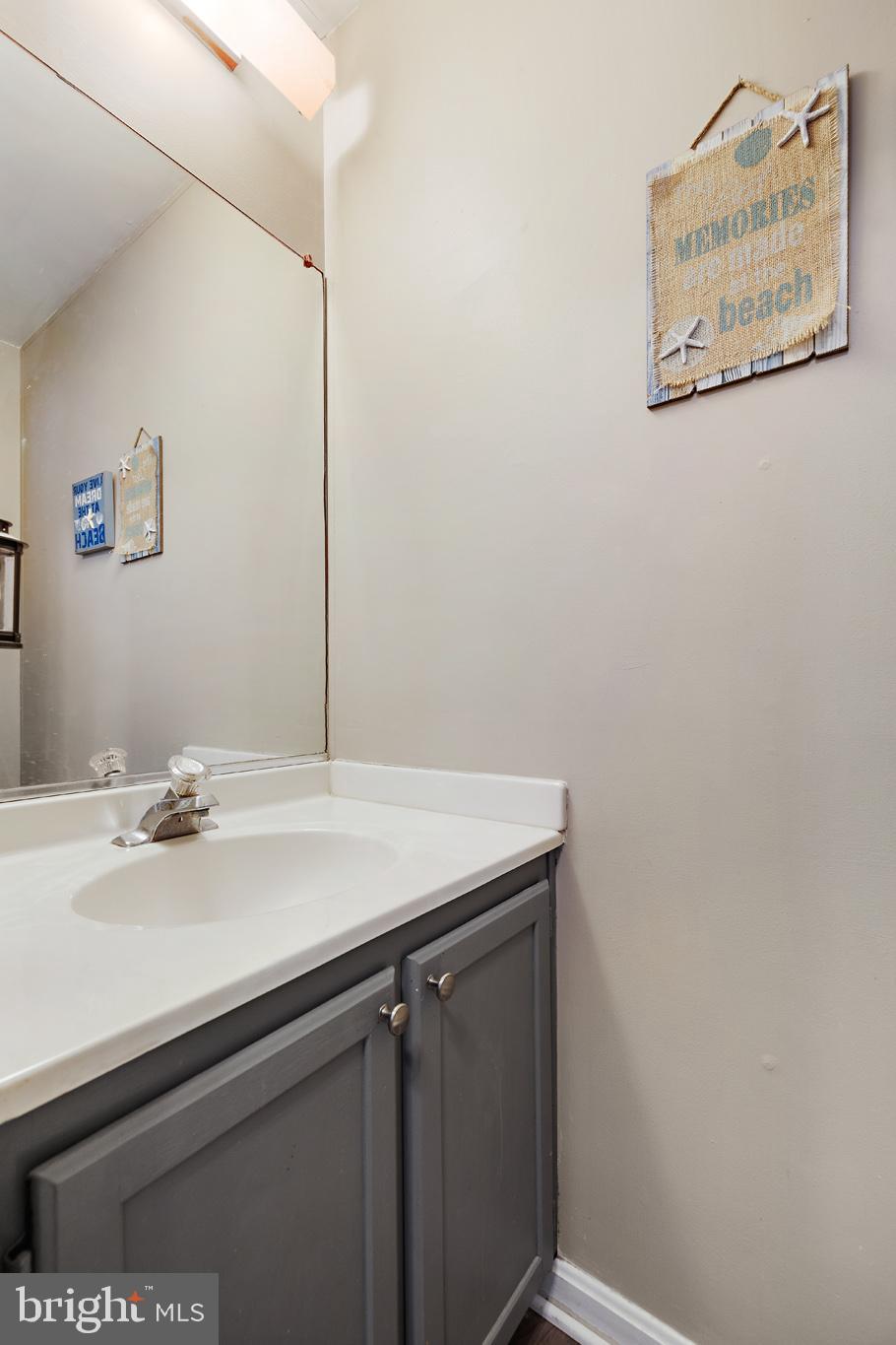 ROBIN MEADOWS - Residential