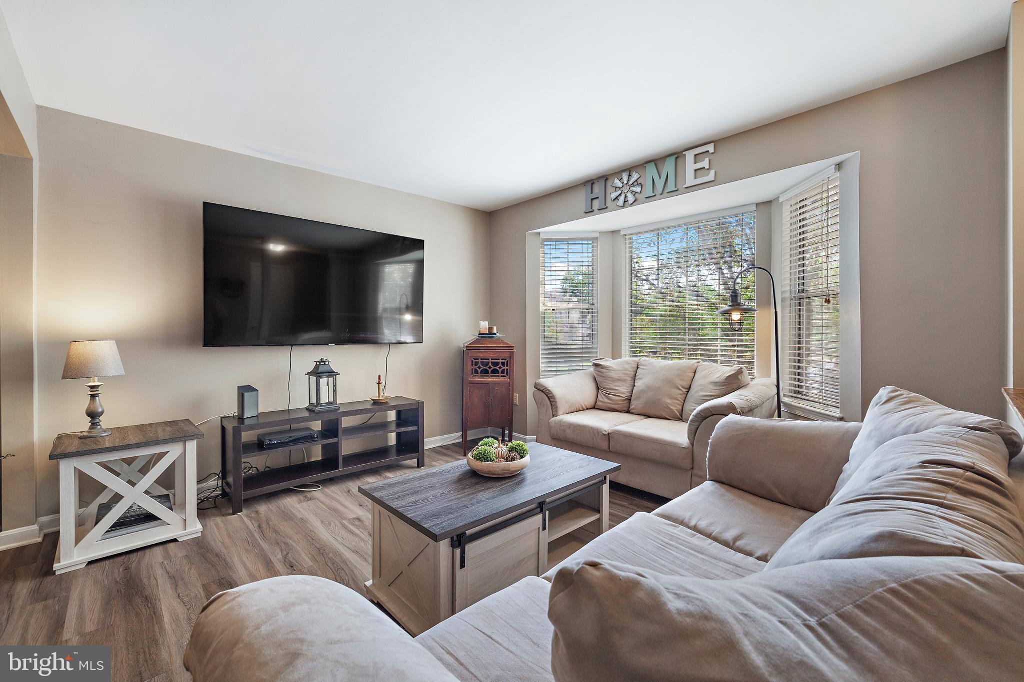 ROBIN MEADOWS - Residential