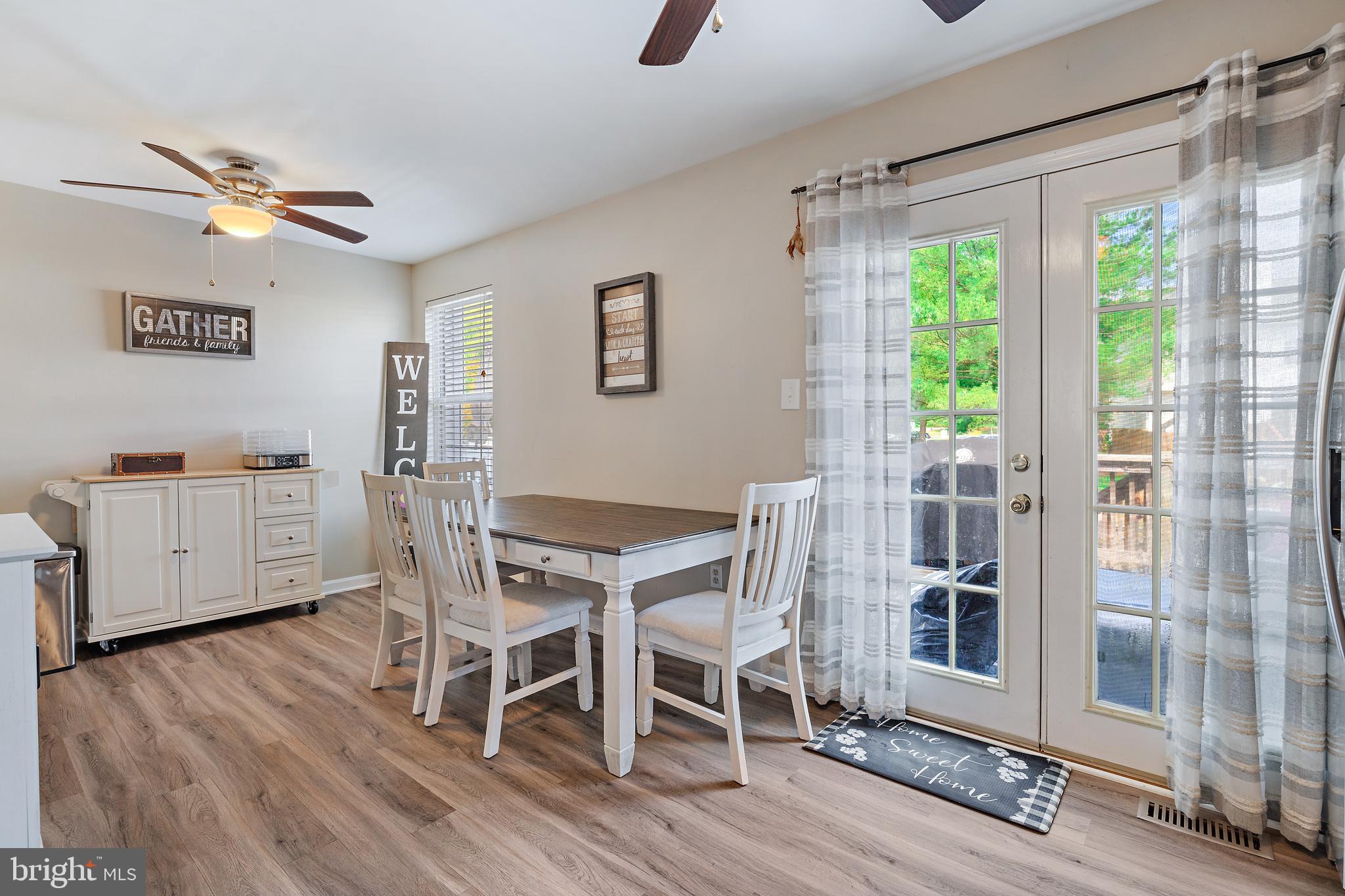 ROBIN MEADOWS - Residential