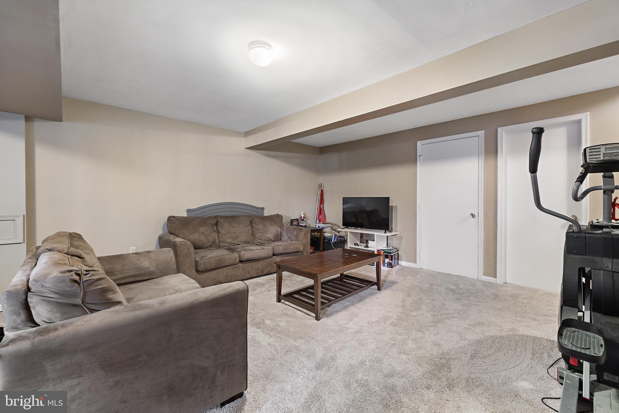 ROBIN MEADOWS - Residential