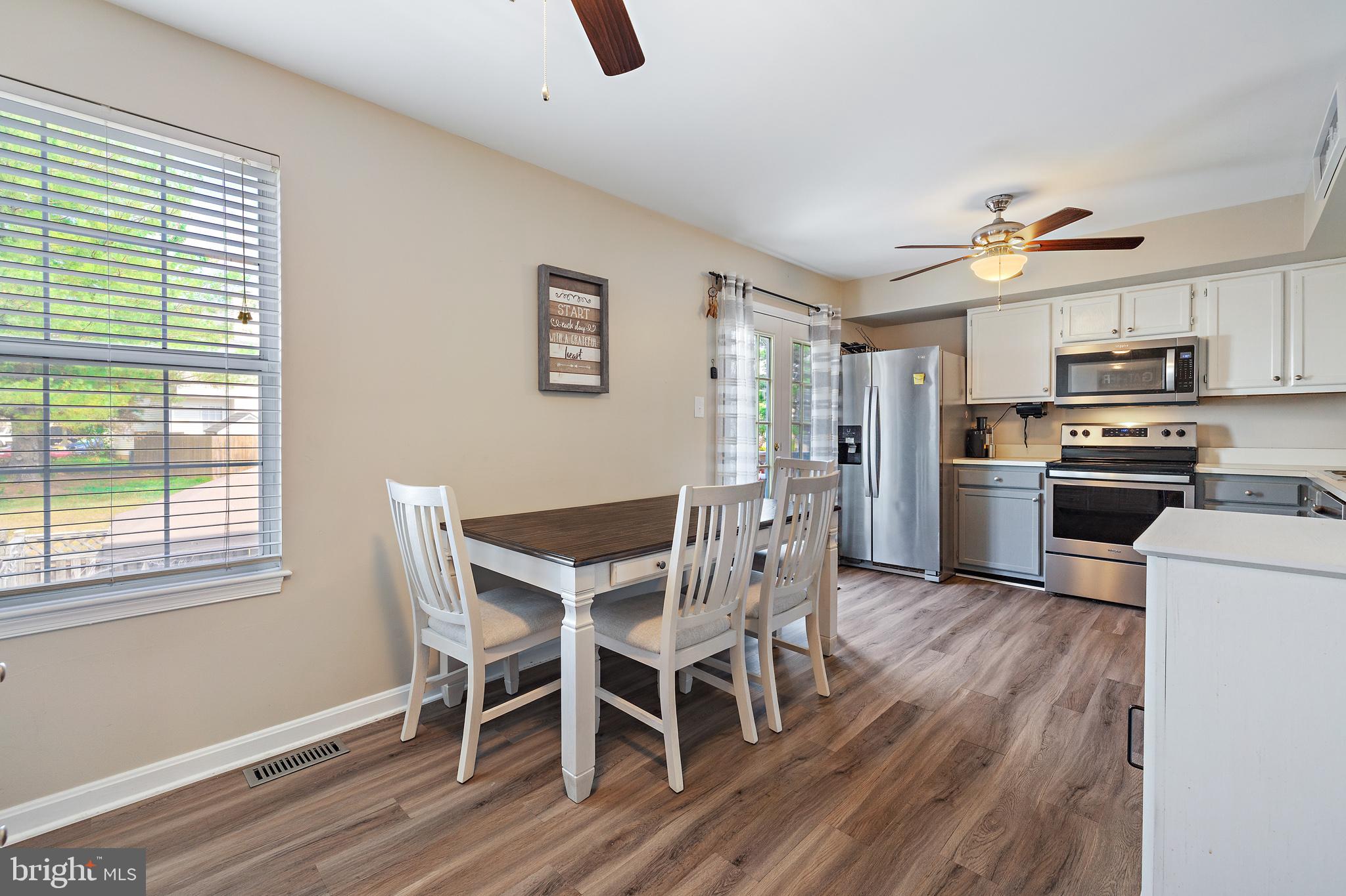 ROBIN MEADOWS - Residential