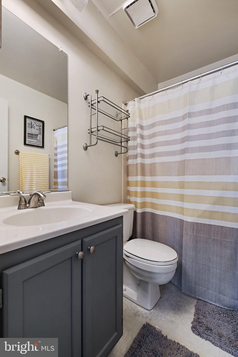 ROBIN MEADOWS - Residential