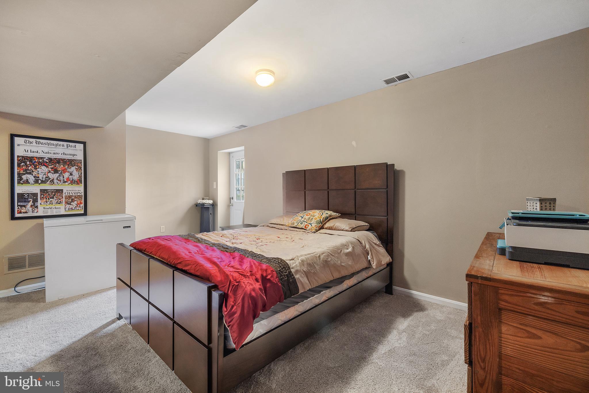 ROBIN MEADOWS - Residential