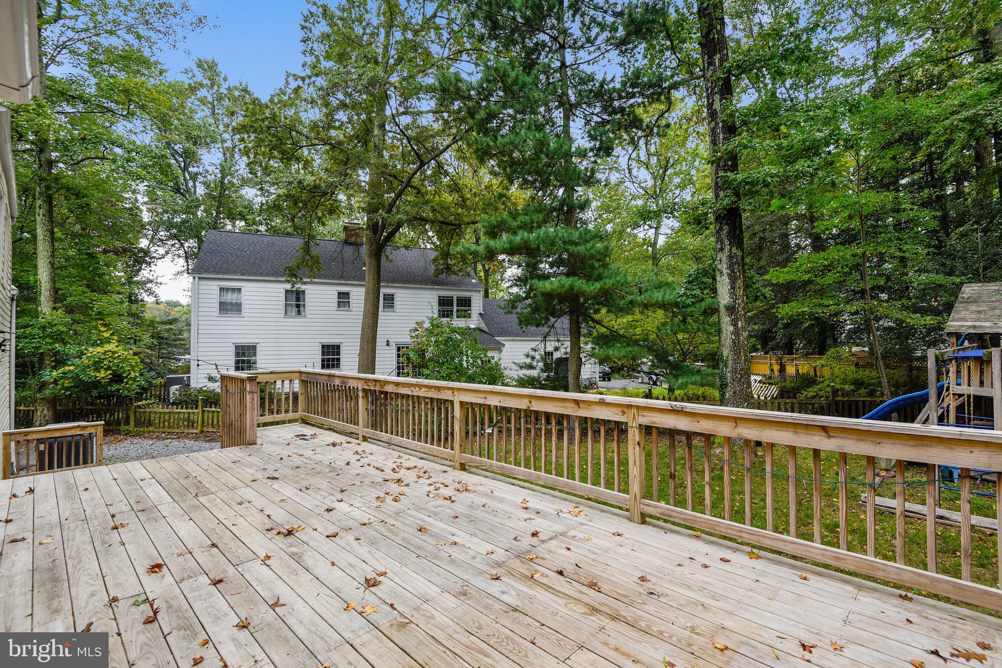 ANNAPOLIS ROADS - Residential