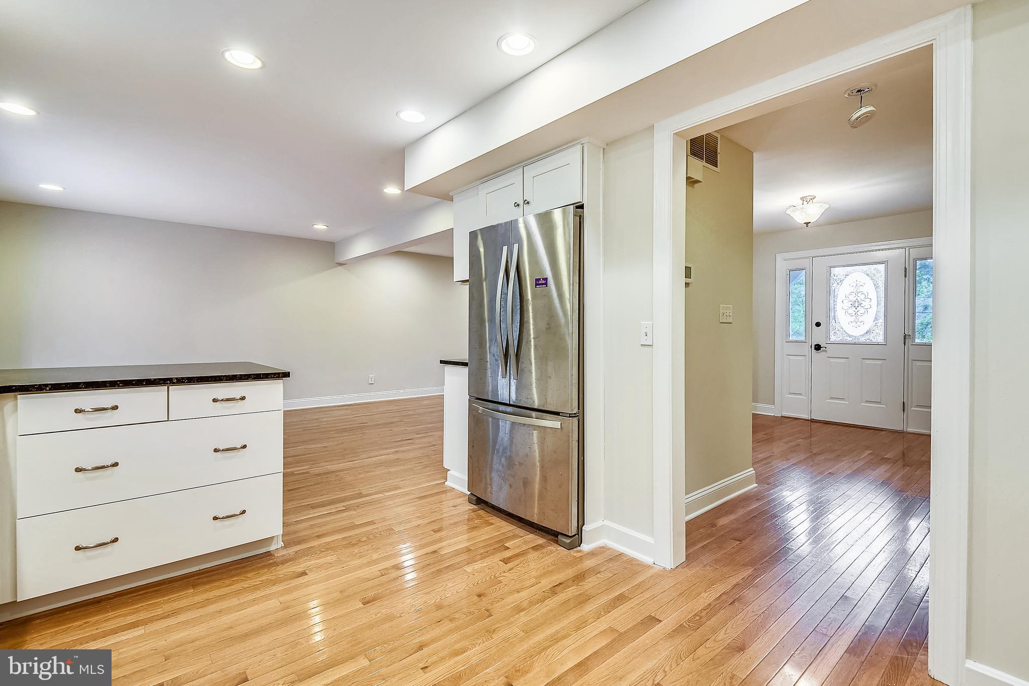 ANNAPOLIS ROADS - Residential