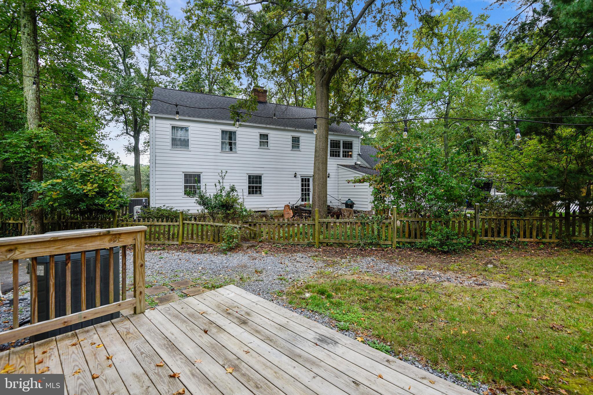 ANNAPOLIS ROADS - Residential