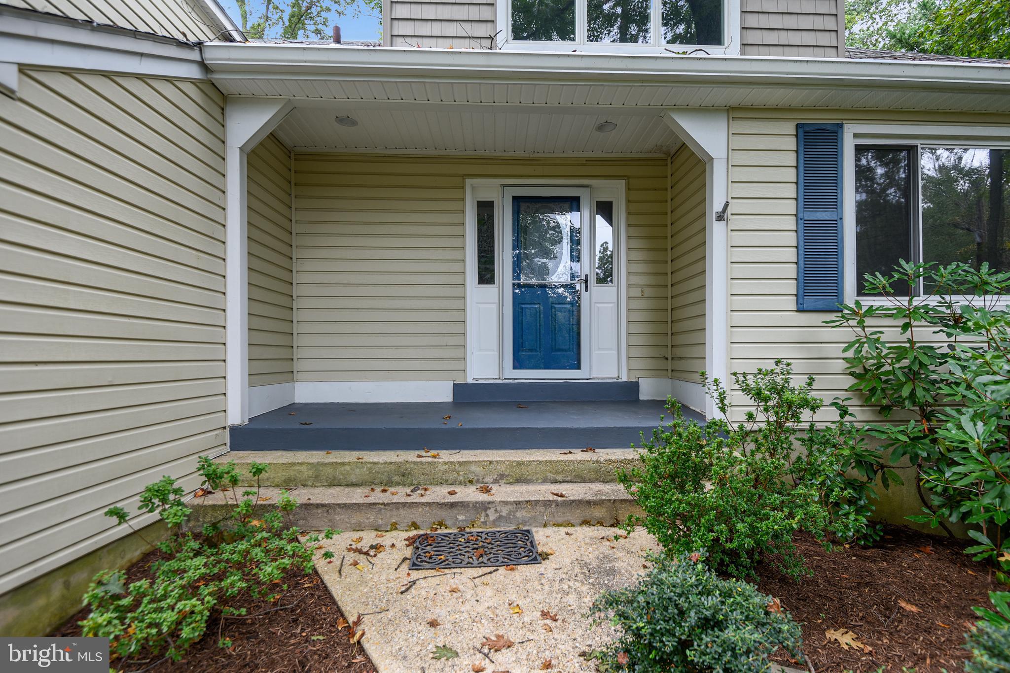 ANNAPOLIS ROADS - Residential