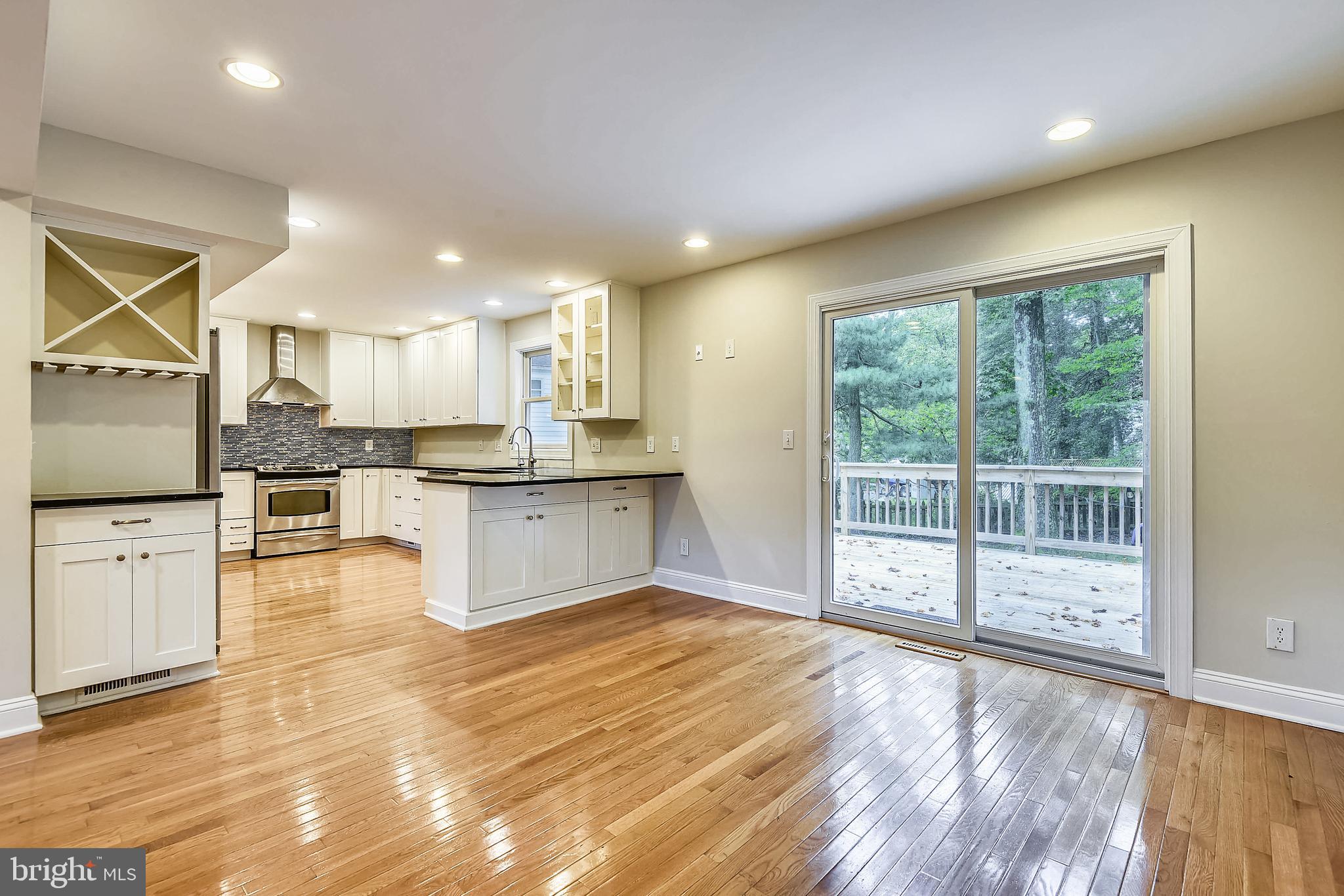 ANNAPOLIS ROADS - Residential