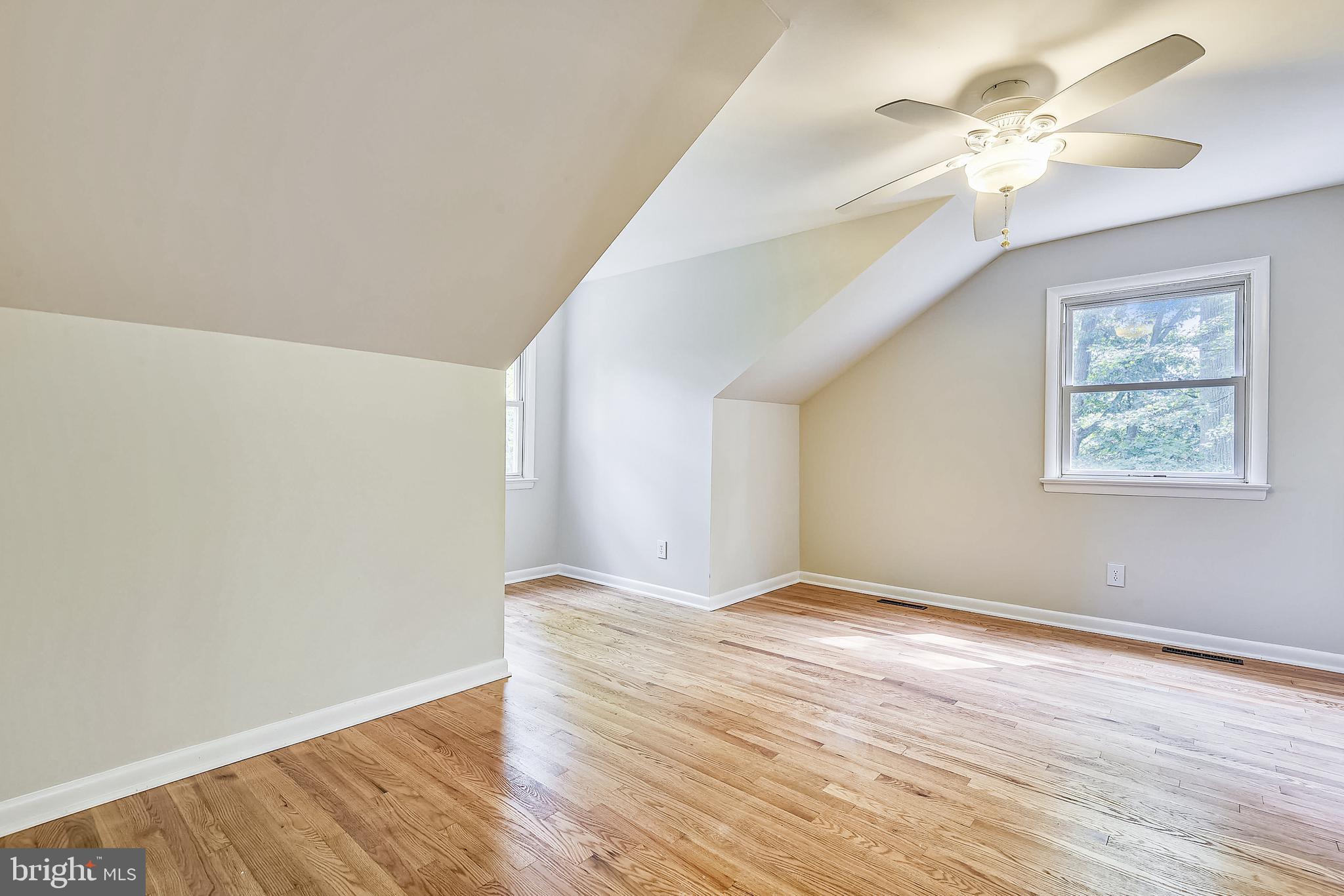 ANNAPOLIS ROADS - Residential