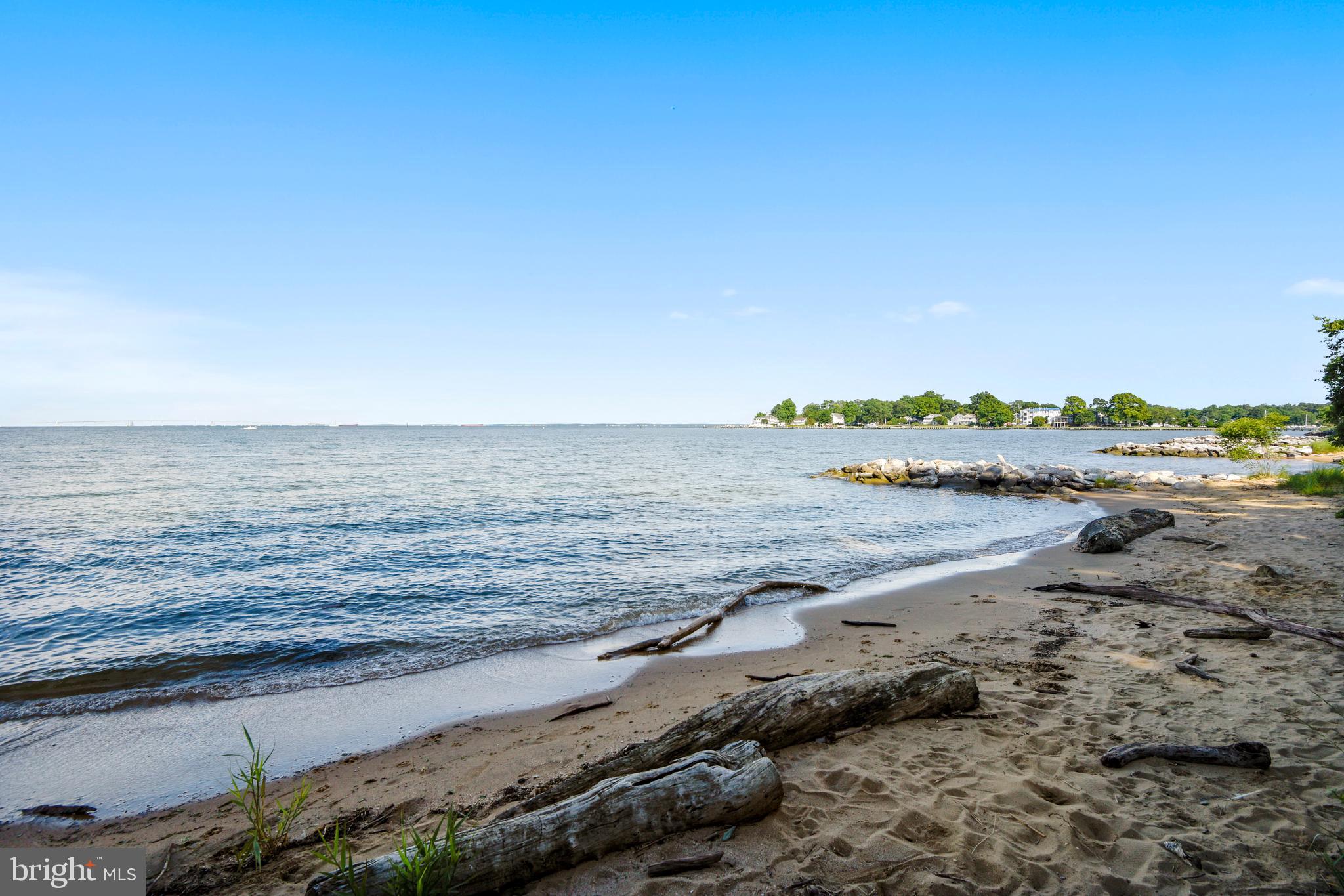 ANNAPOLIS ROADS - Residential