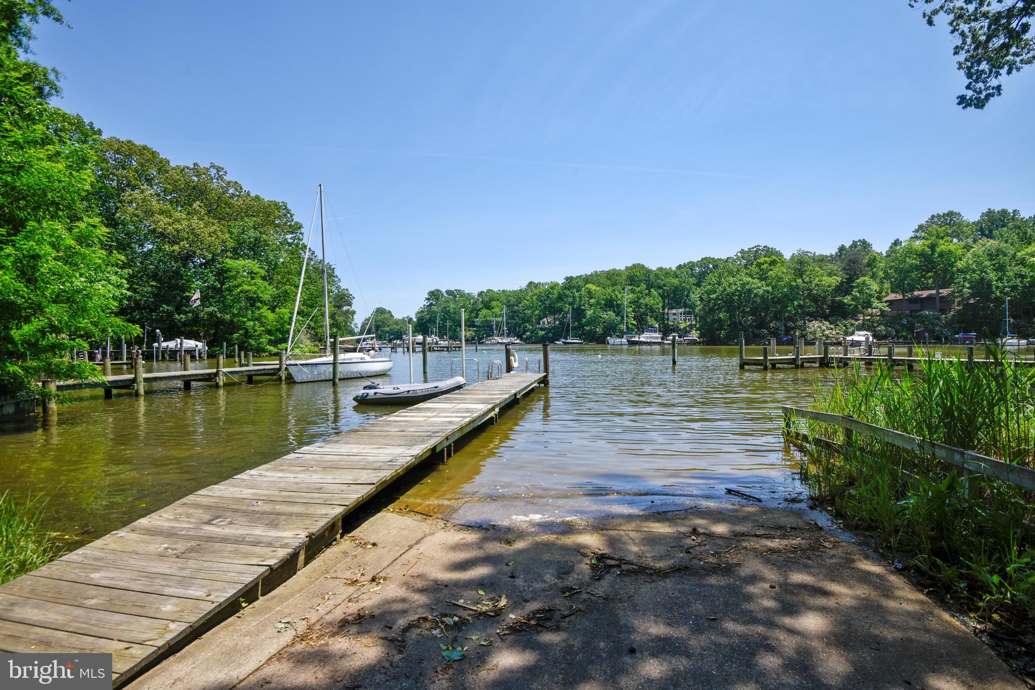 ANNAPOLIS ROADS - Residential
