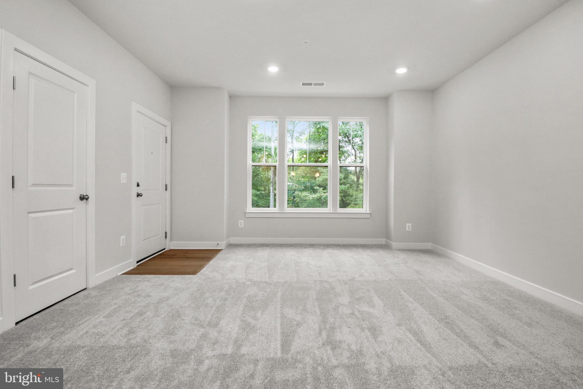 KINCORA - Residential Lease