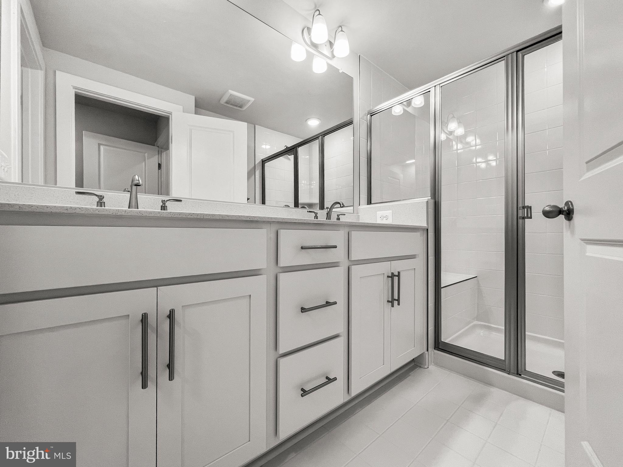 KINCORA - Residential Lease