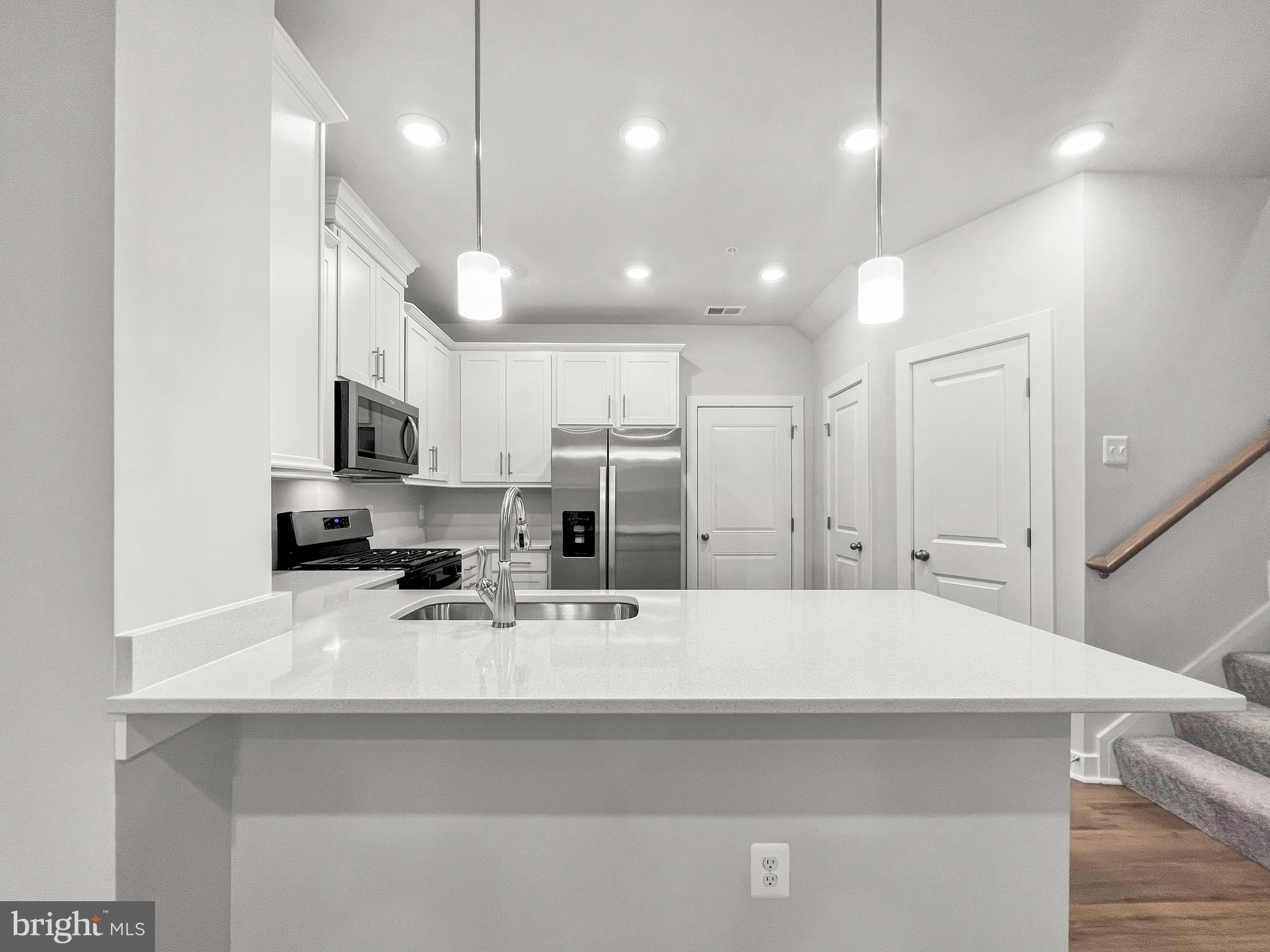 KINCORA - Residential Lease