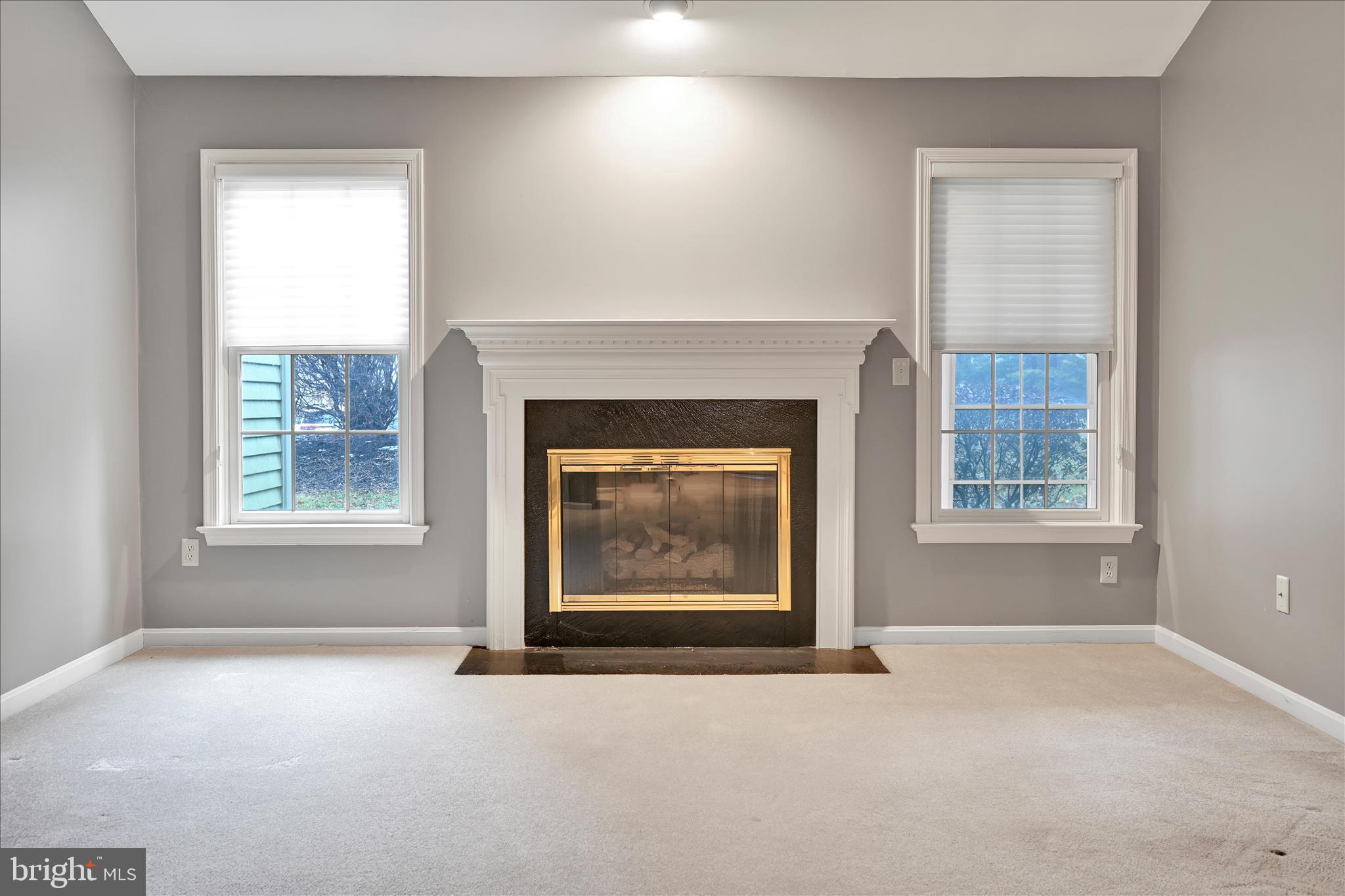 CAMBRIDGE COMMONS - Residential