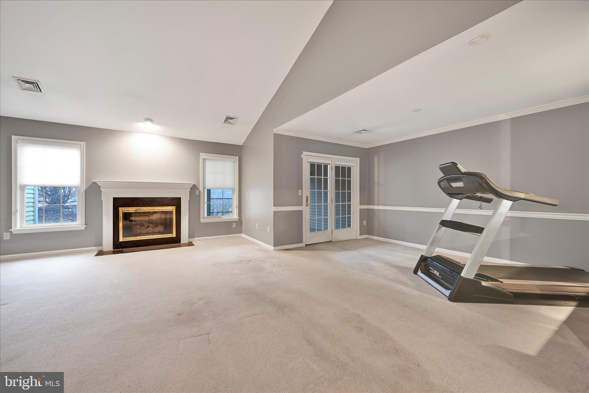 CAMBRIDGE COMMONS - Residential