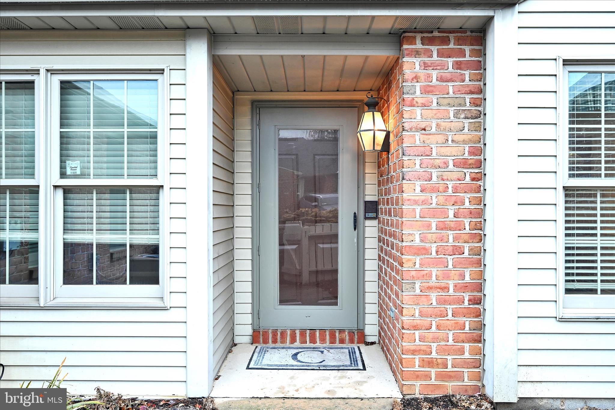 CAMBRIDGE COMMONS - Residential