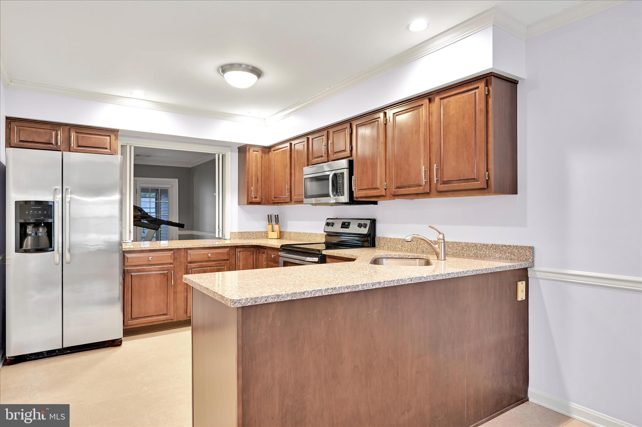 CAMBRIDGE COMMONS - Residential