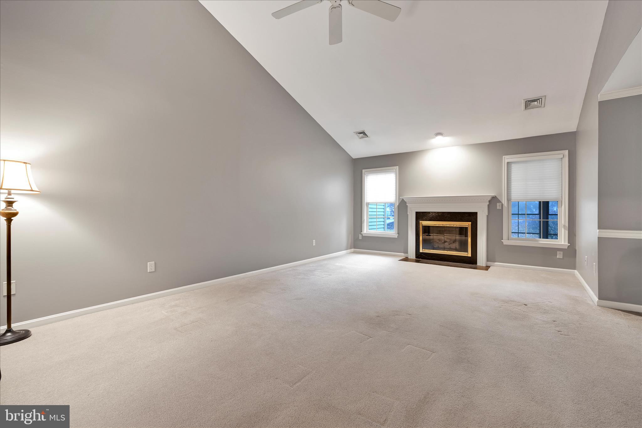 CAMBRIDGE COMMONS - Residential