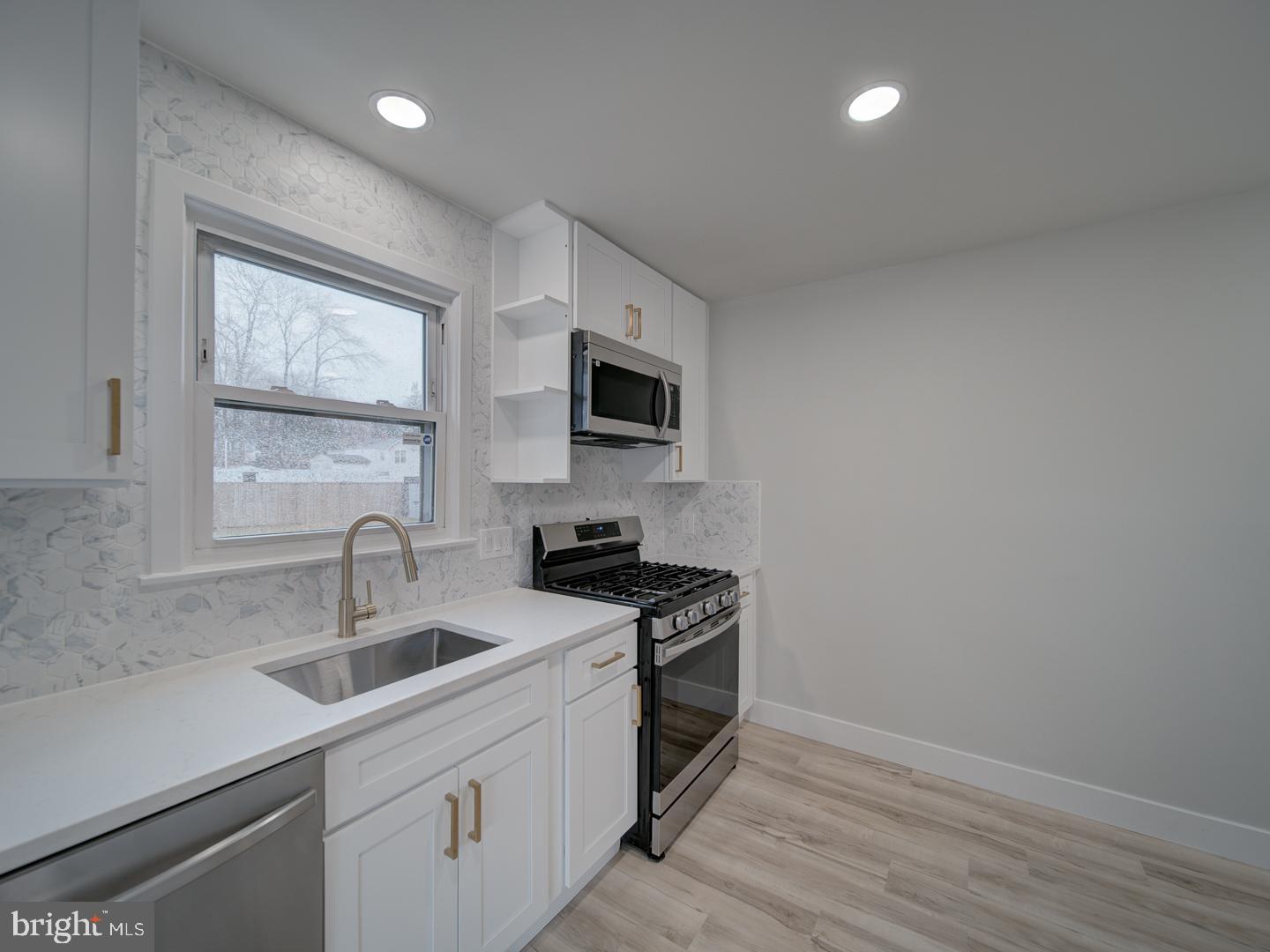 EAST COLUMBIA - Residential