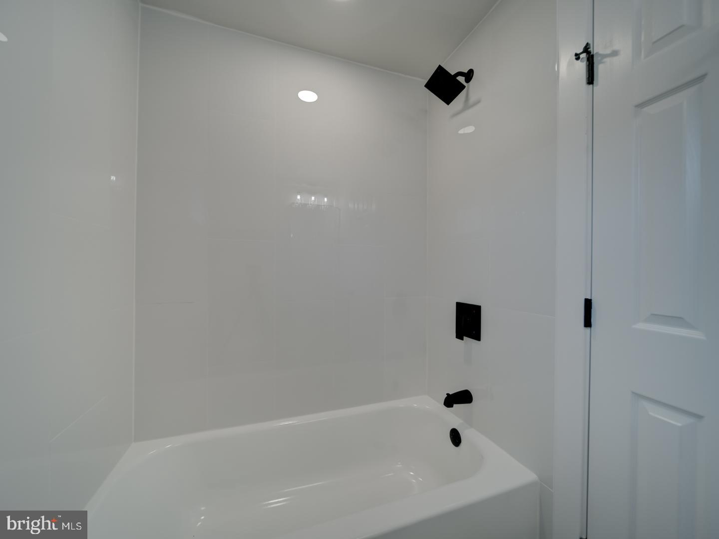 EAST COLUMBIA - Residential