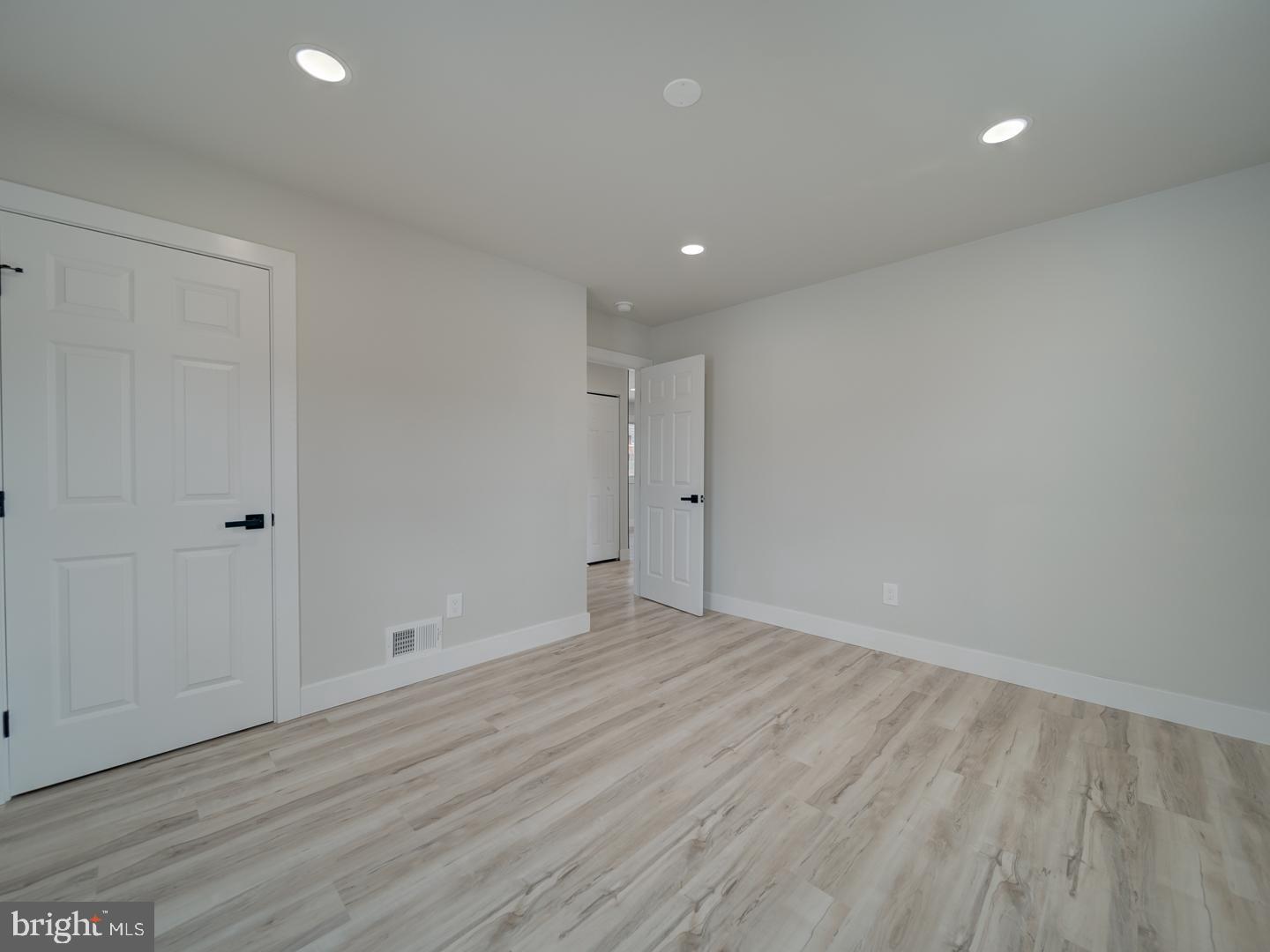 EAST COLUMBIA - Residential