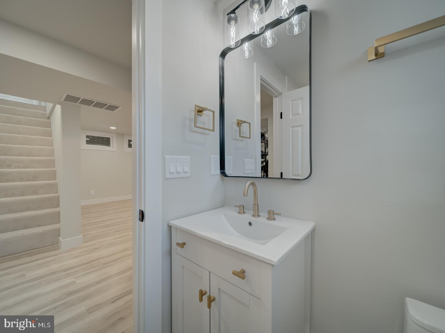 EAST COLUMBIA - Residential