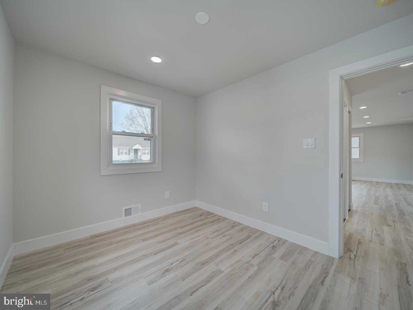 EAST COLUMBIA - Residential