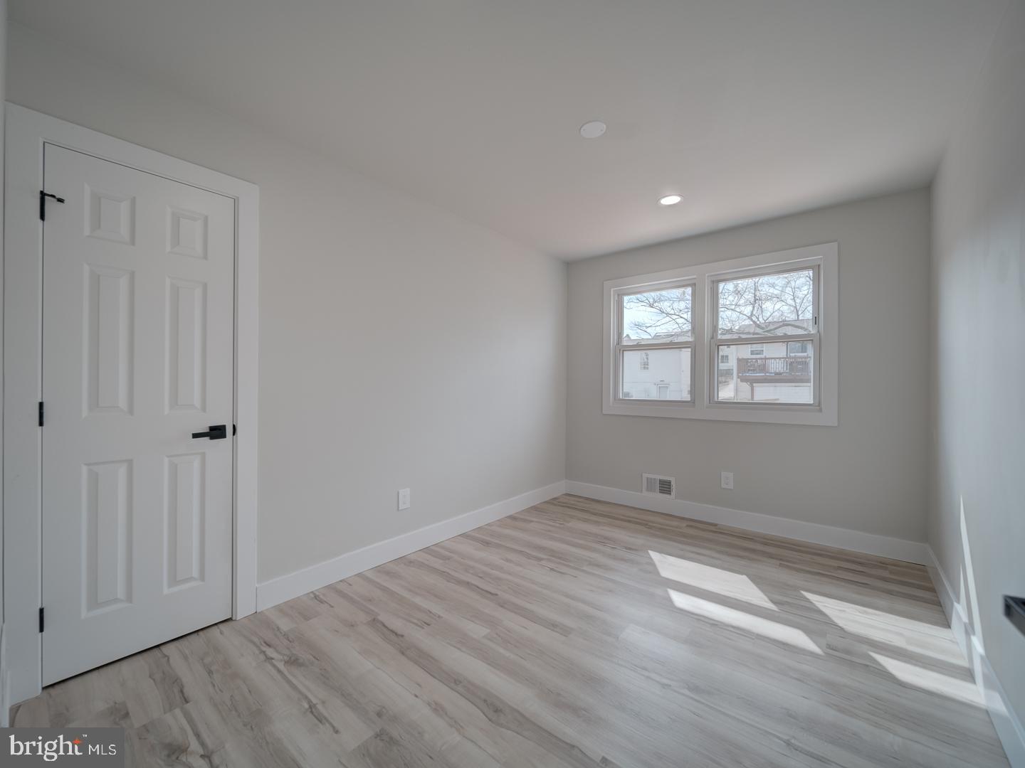 EAST COLUMBIA - Residential