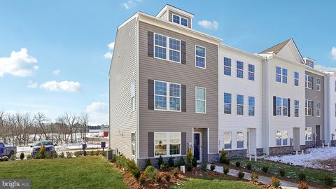 Townhouse For Sale - 588 Swamp Creek Road<br/> BECHTELSVILLE, PA 19505