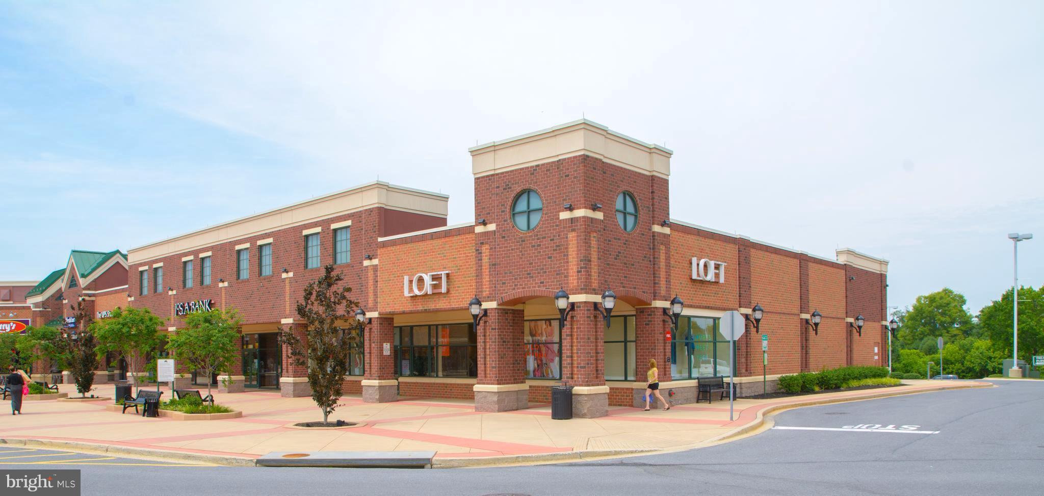 WOODBOURNE MANOR - Residential