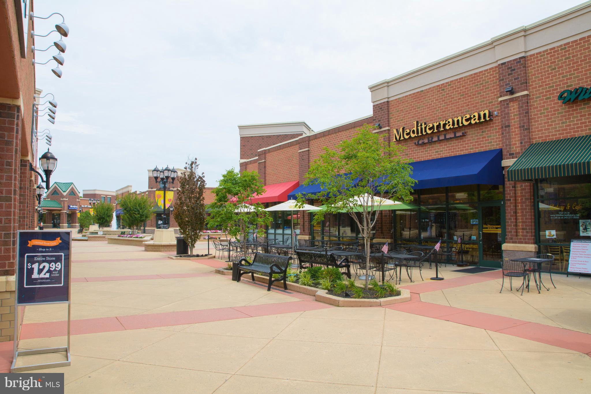 WOODBOURNE MANOR - Residential