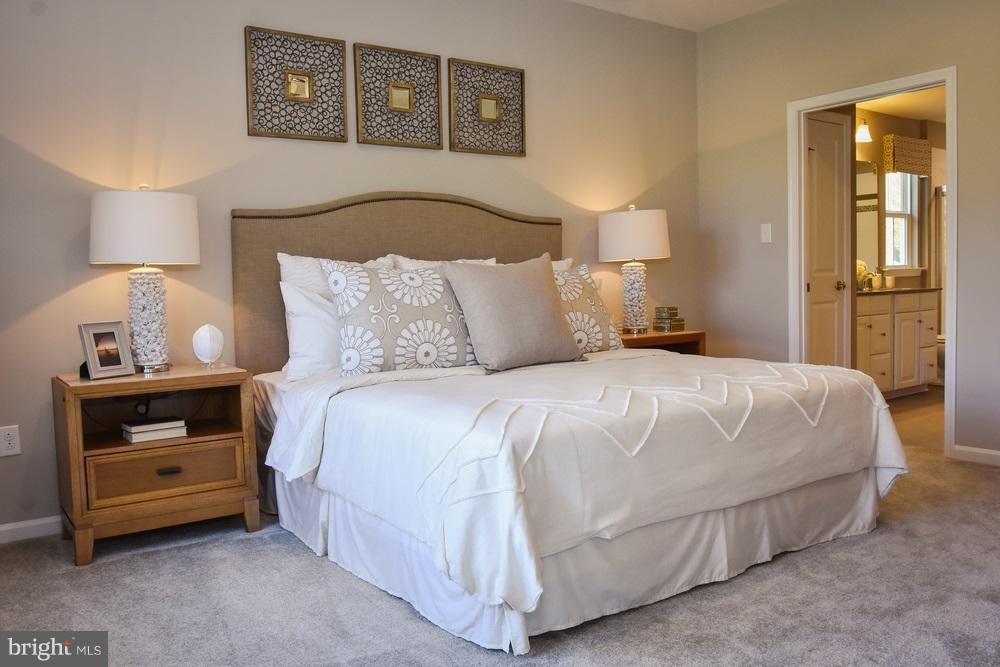 WOODBOURNE MANOR - Residential