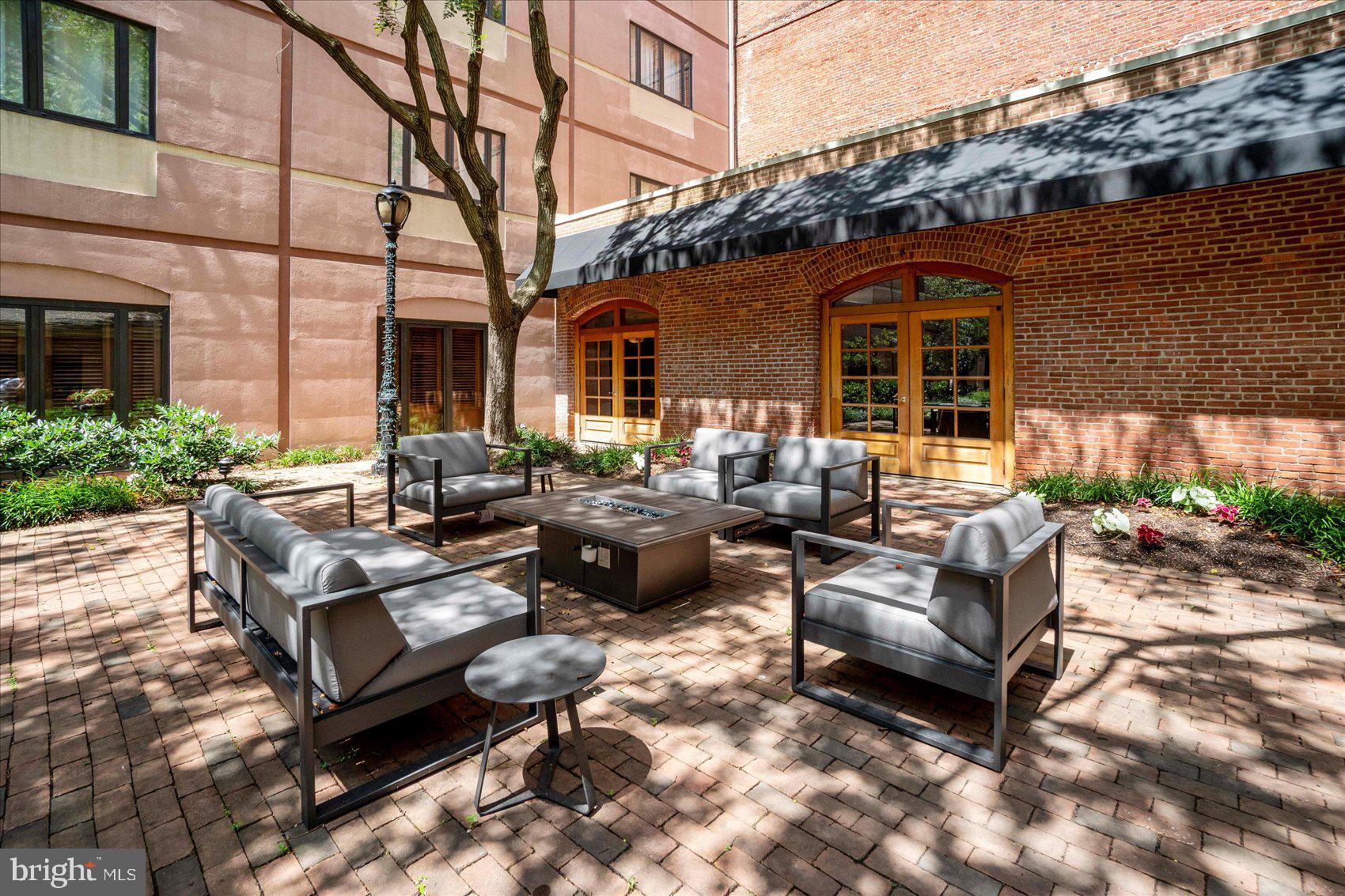 FELLS POINT HISTORIC DISTRICT - Residential