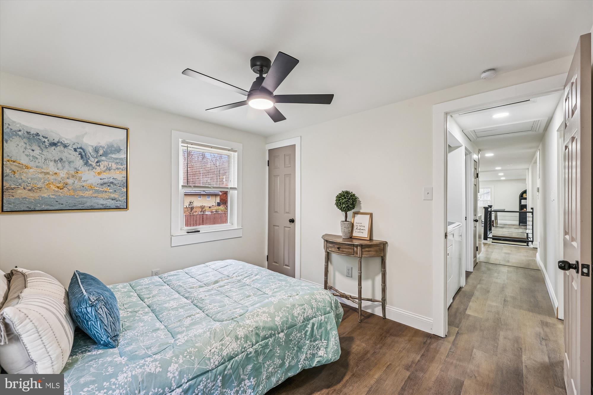 DU MAR ESTATES - Residential