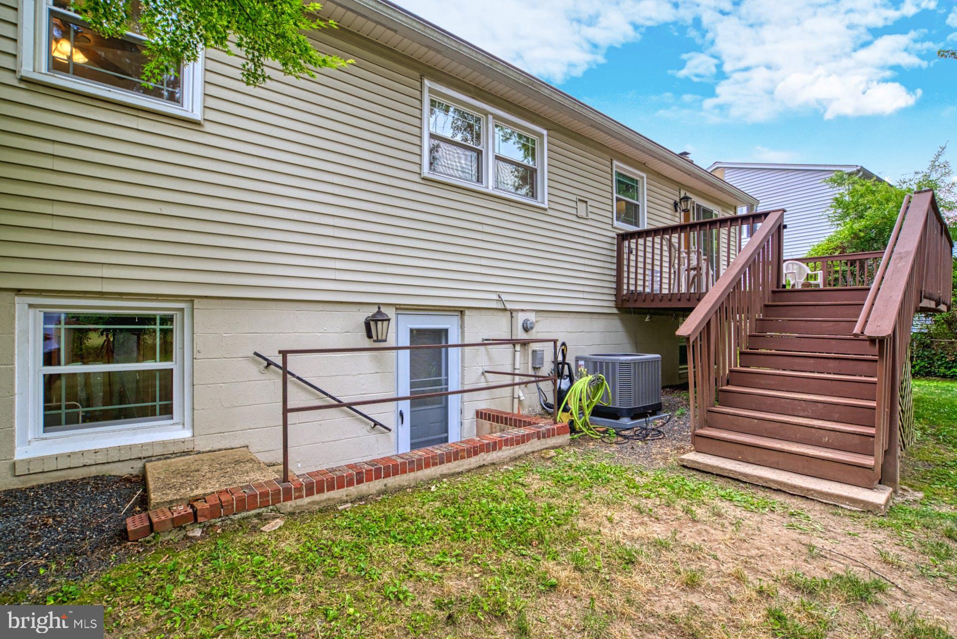 HAYFIELD FARM - Residential