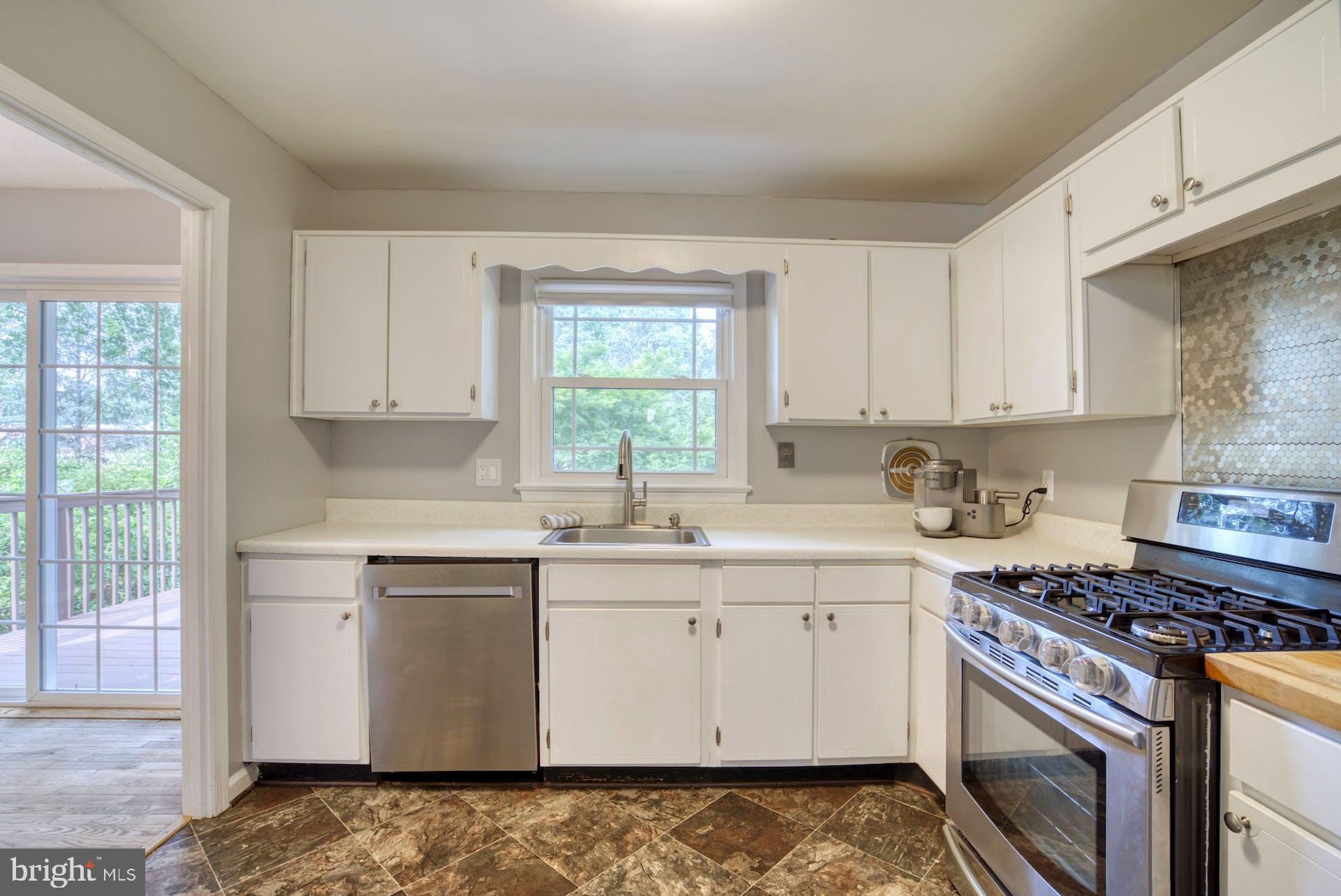 HAYFIELD FARM - Residential