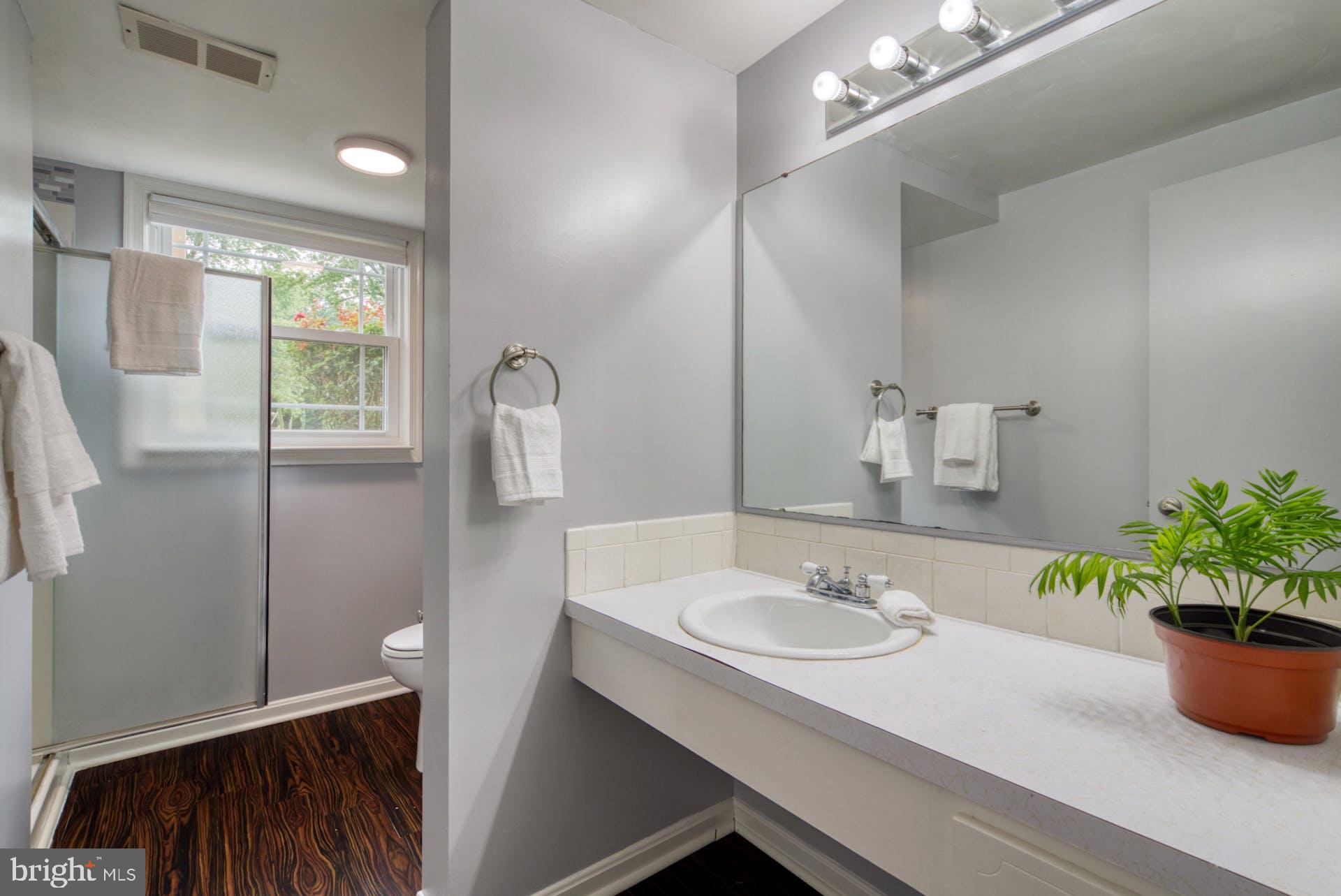 HAYFIELD FARM - Residential