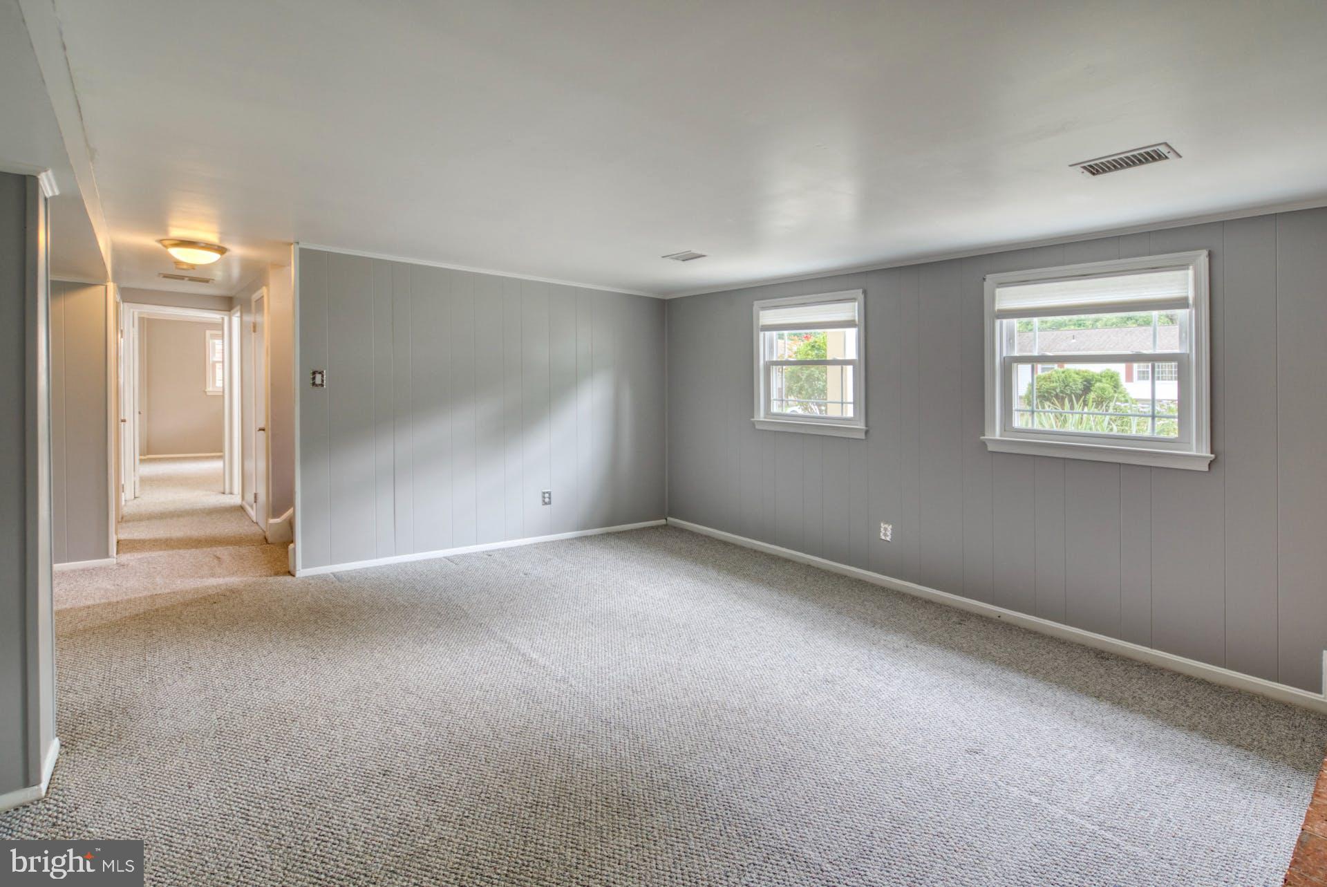 HAYFIELD FARM - Residential