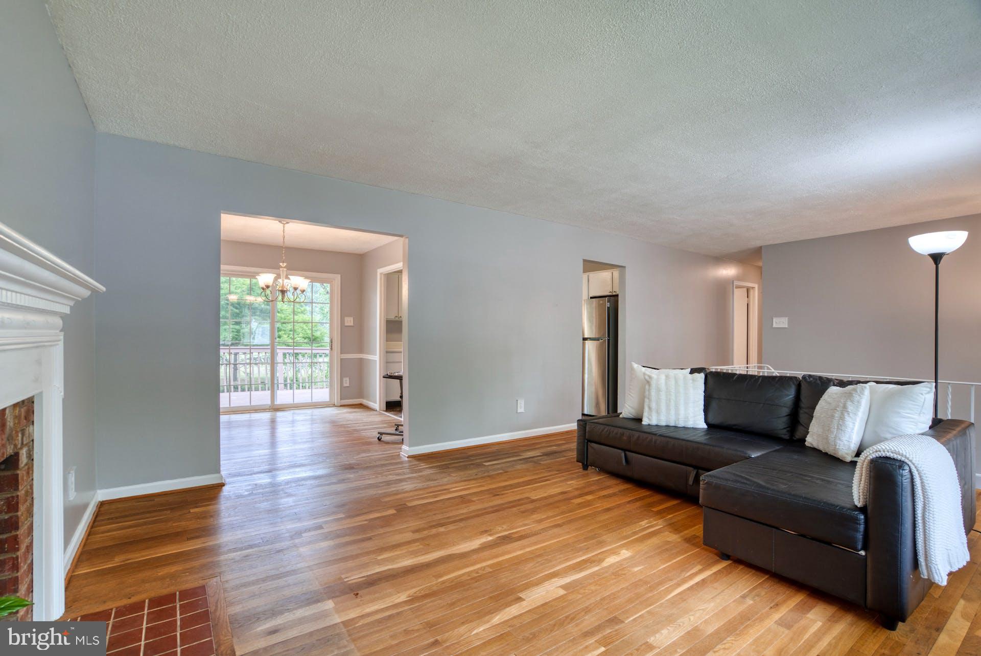 HAYFIELD FARM - Residential